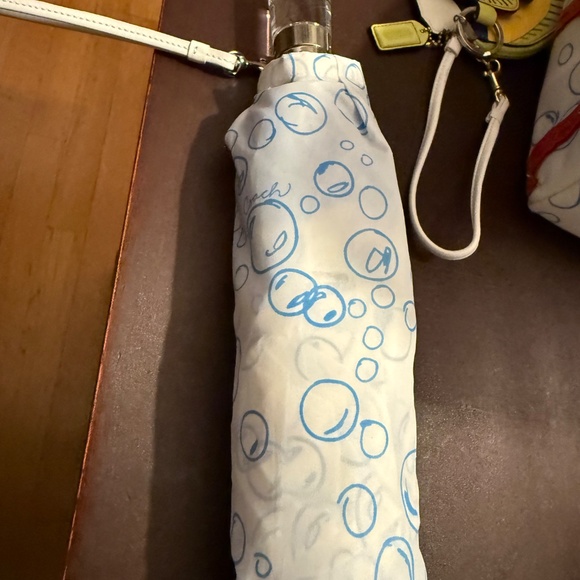 Coach Limited Resort Collection Bubbles/Fish/Coral Umbrella - Picture 5 of 5